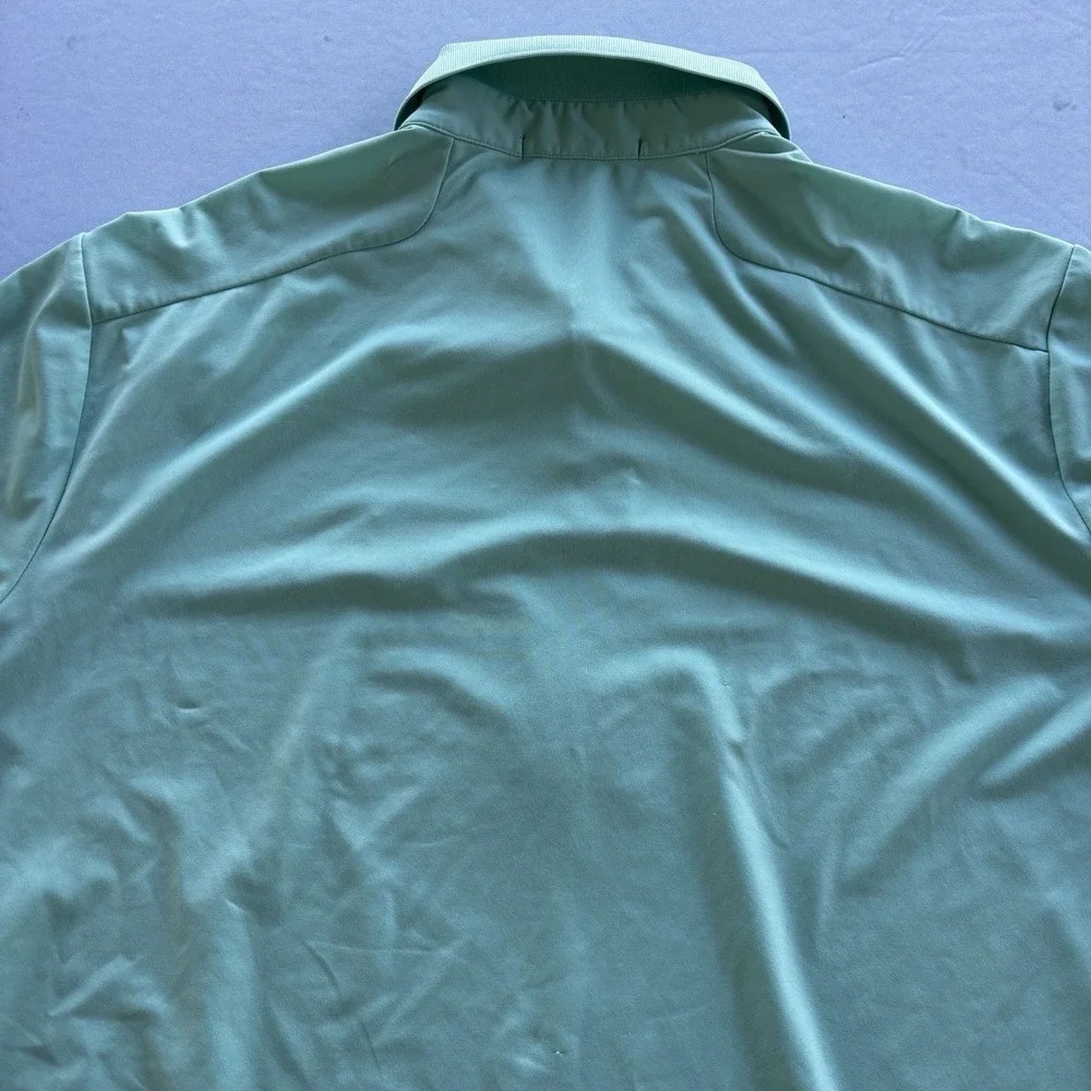 Ralph Lauren gently pre